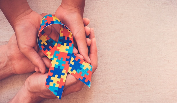 Quais os sinais do autismo na primeira infância?