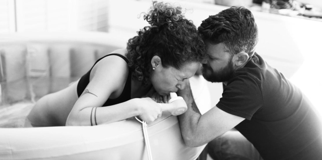 Opção por parto domiciliar cresce entre grávidas com medo do coronavírus